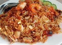 Indonesian Recipes Nasi Goreng on Nasi Goreng Is A Favorite Cusines Found Mainly In Indonesia  Singapore